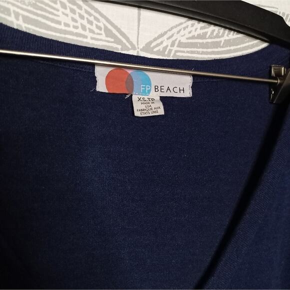 Free People Beach Sweater Pullover V Neck Oversized Pockets Flowy Sleeves - Picture 2 of 8